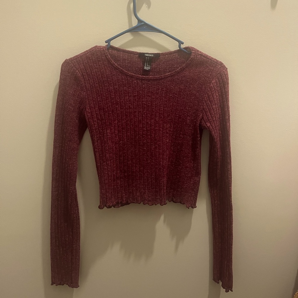 Maroon long sleeve crop